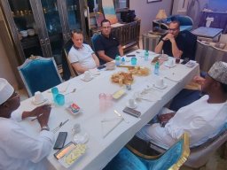 DINER OFFERT PAR LE PRESIDENT BAYE CISS LA RYAD, SA RESIDENCE PRIVEE A SON EXCELLENCE L'AMBASSADEUR D'ALGERIE